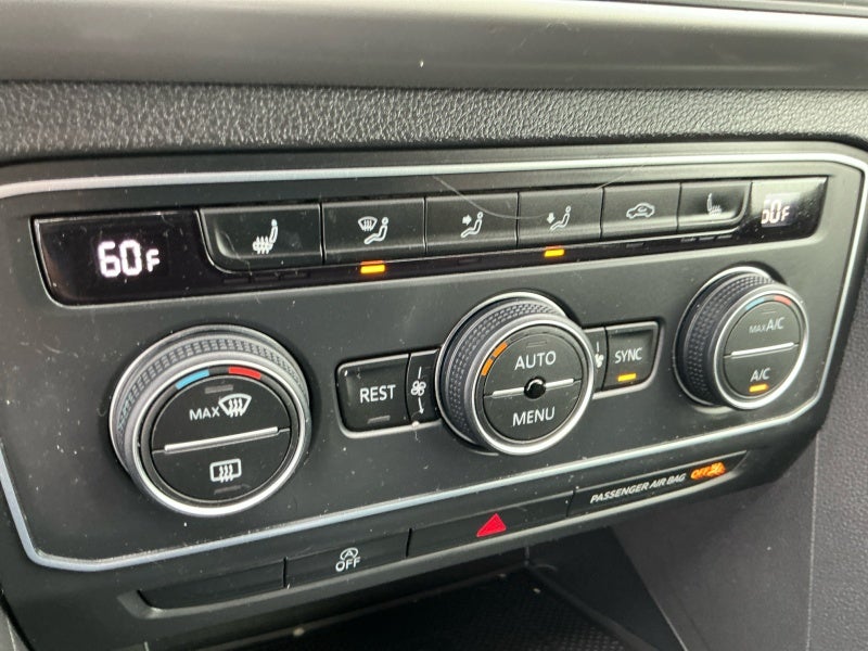 2021 Volkswagen Atlas 3.6L V6 SE w/Technology