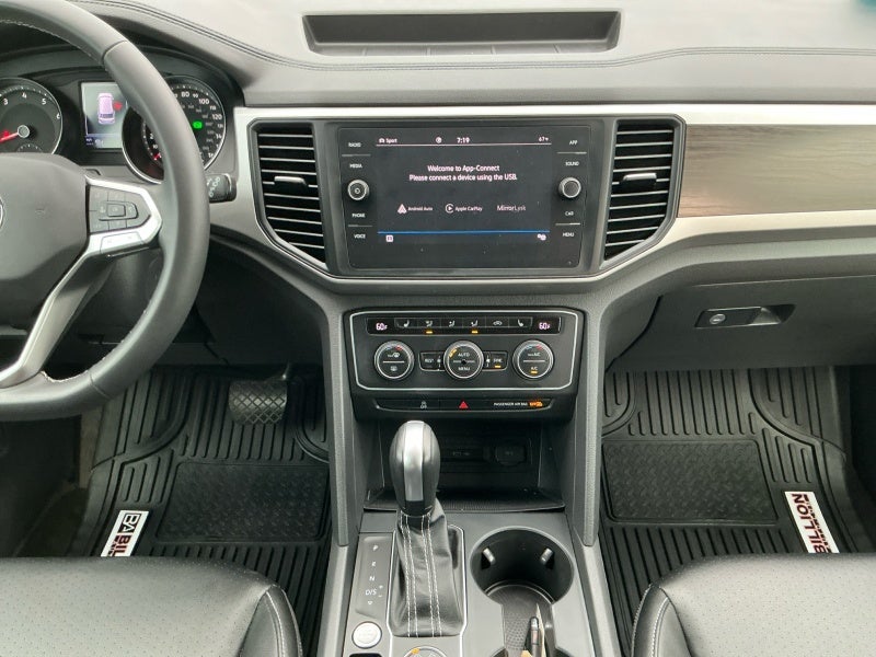 2021 Volkswagen Atlas 3.6L V6 SE w/Technology