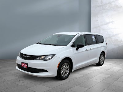 2024 Chrysler Voyager LX