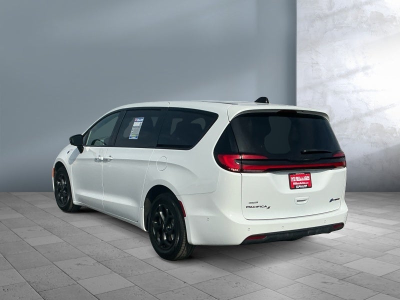 2024 Chrysler Pacifica Hybrid S Appearance Pkg