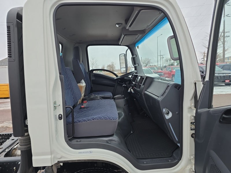 2025 Chevrolet Low Cab Forward 5500 HG NA