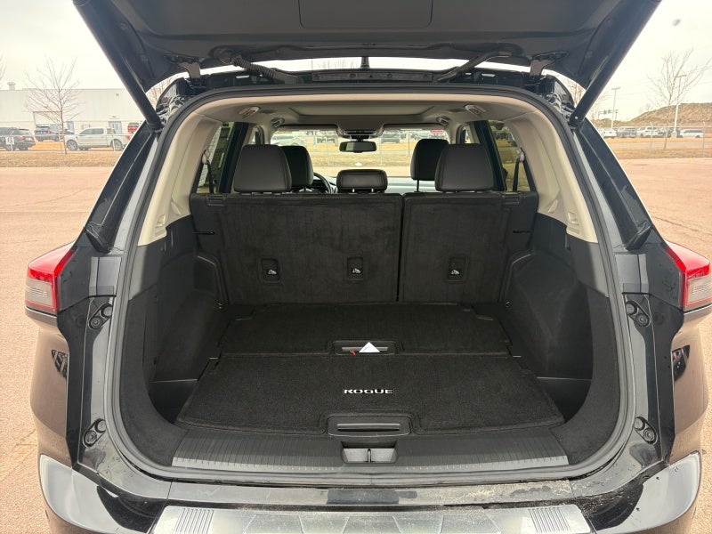 2024 Nissan Rogue Platinum