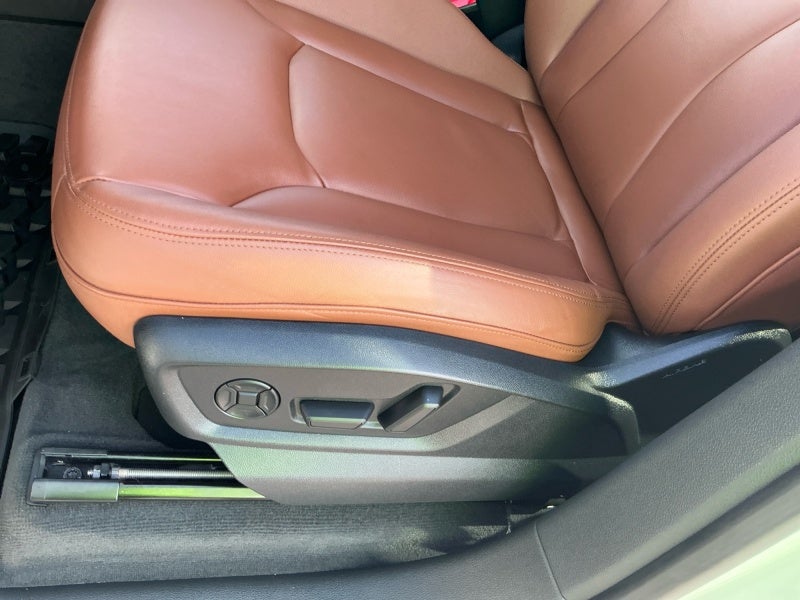 2022 Audi Q8 Premium