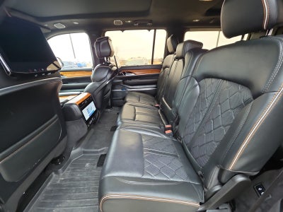 2022 Jeep Grand Wagoneer Series III