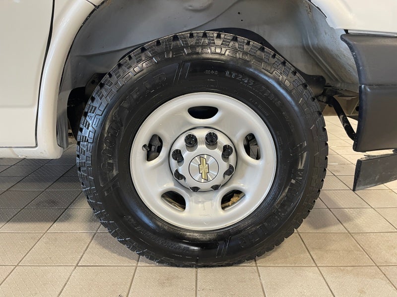 2023 Chevrolet Express Cargo 2500 WT