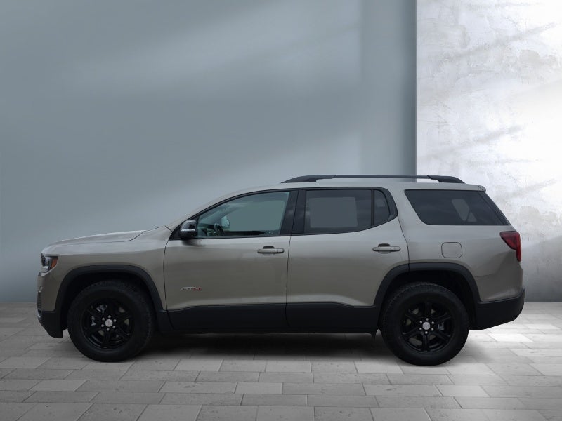2022 GMC Acadia AT4