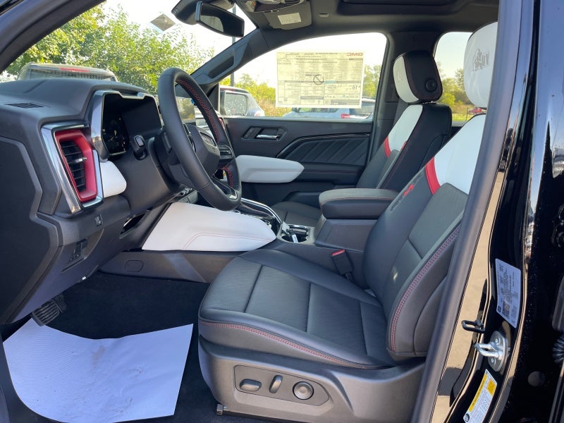 2024 GMC Canyon AT4X