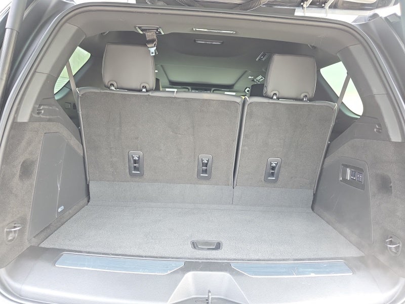 2025 Cadillac Escalade Sport