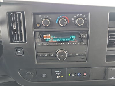 2026 Chevrolet Express Cutaway 3500 1WT