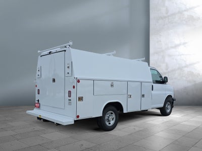 2026 Chevrolet Express Cutaway 3500 1WT