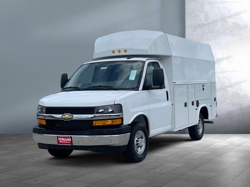 2025 Chevrolet Express Cutaway 3500 1WT