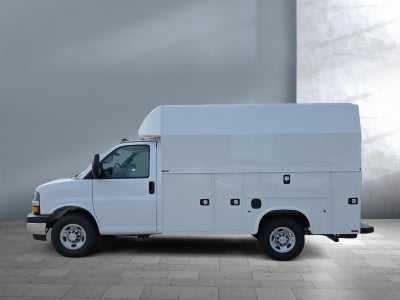 2025 Chevrolet Express Cutaway 3500 1WT