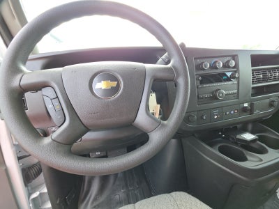 2025 Chevrolet Express Cutaway 3500 1WT