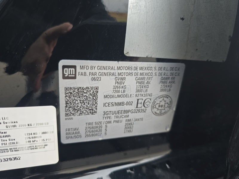 2023 GMC Sierra 1500 AT4