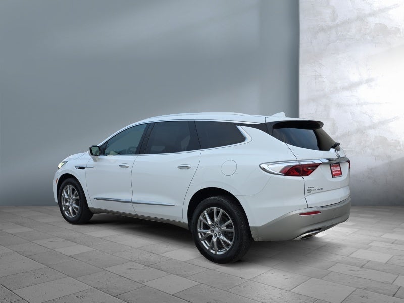 2022 Buick Enclave Essence