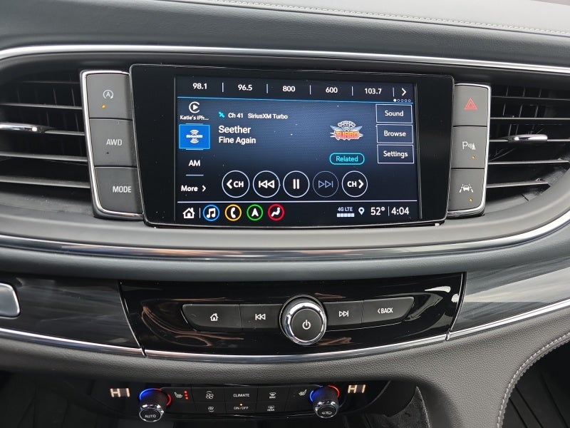 2024 Buick Enclave Essence