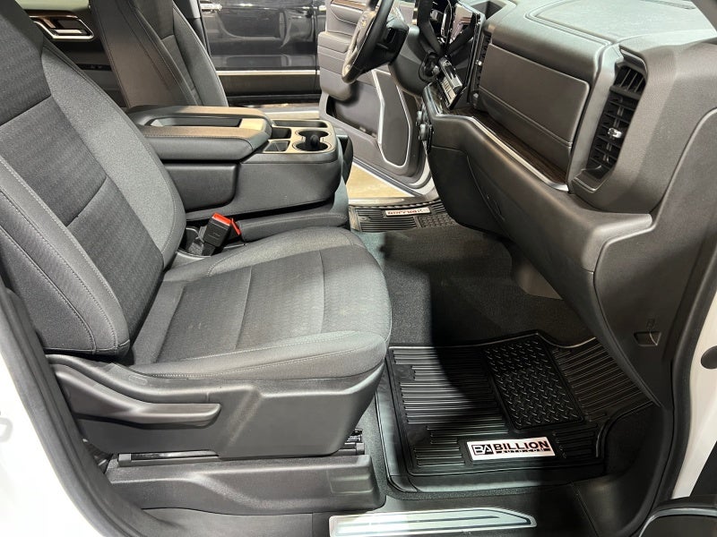 2022 Chevrolet Silverado 1500 LT (2FL)