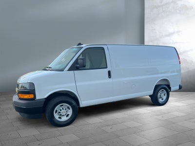 2025 Chevrolet Express Cargo 3500 WT