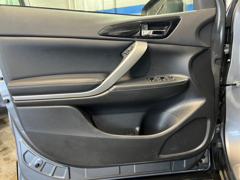 2025 Mitsubishi Eclipse Cross SE