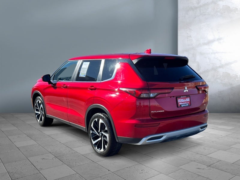 2024 Mitsubishi Outlander SE
