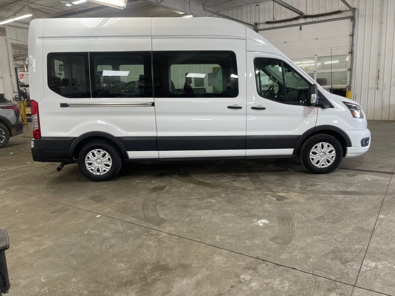 2023 Ford Transit Passenger Wagon XL