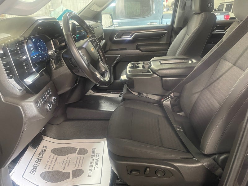 2022 Chevrolet Silverado 1500 LT (2FL)