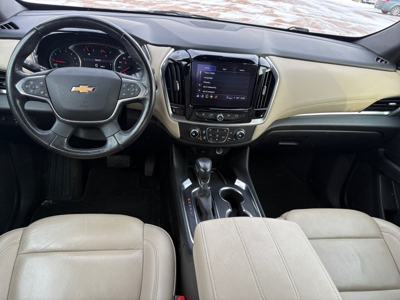 2022 Chevrolet Traverse LT Leather