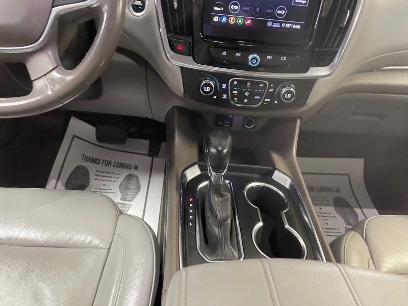 2021 Chevrolet Traverse LT Leather