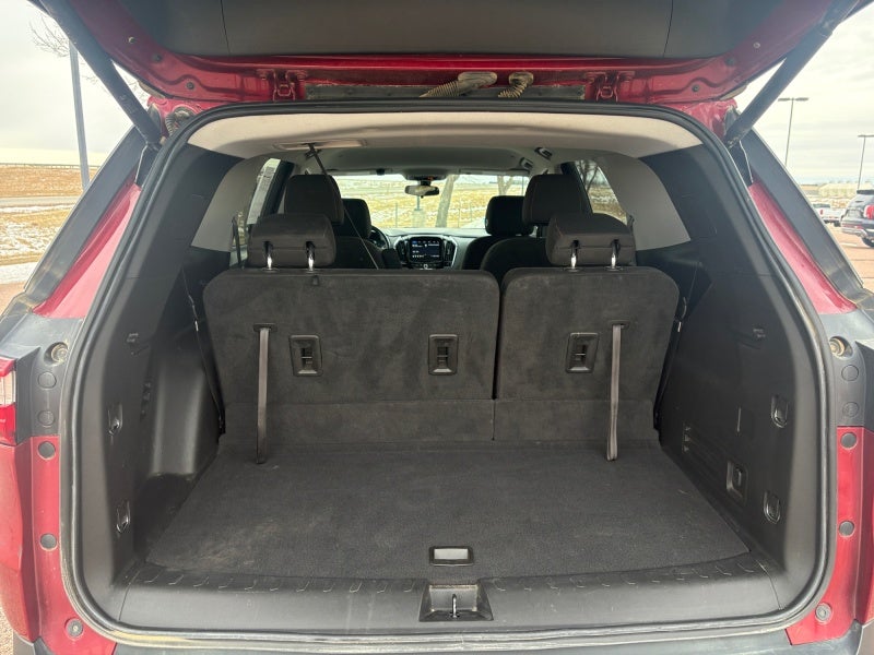 2021 Chevrolet Traverse LT Cloth