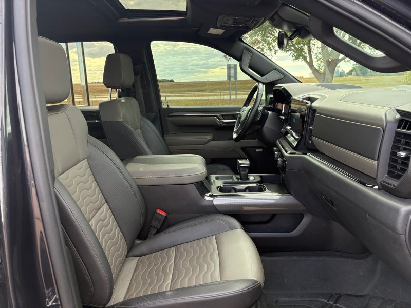 2024 Chevrolet Silverado 1500 ZR2