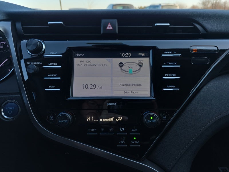 2020 Toyota Camry Hybrid LE