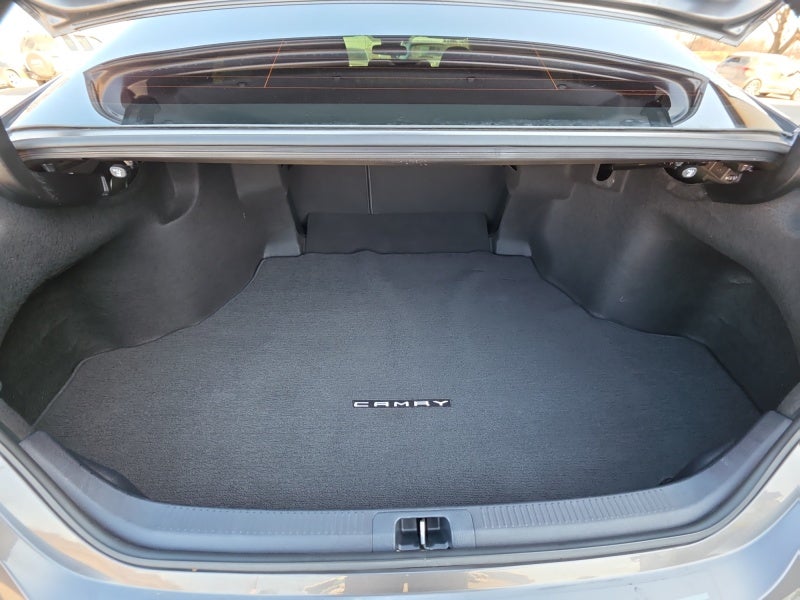 2020 Toyota Camry Hybrid LE