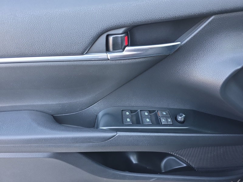 2020 Toyota Camry Hybrid LE