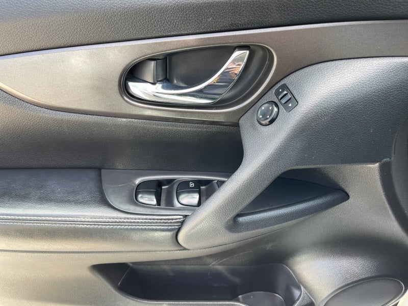 2014 Nissan Rogue SV