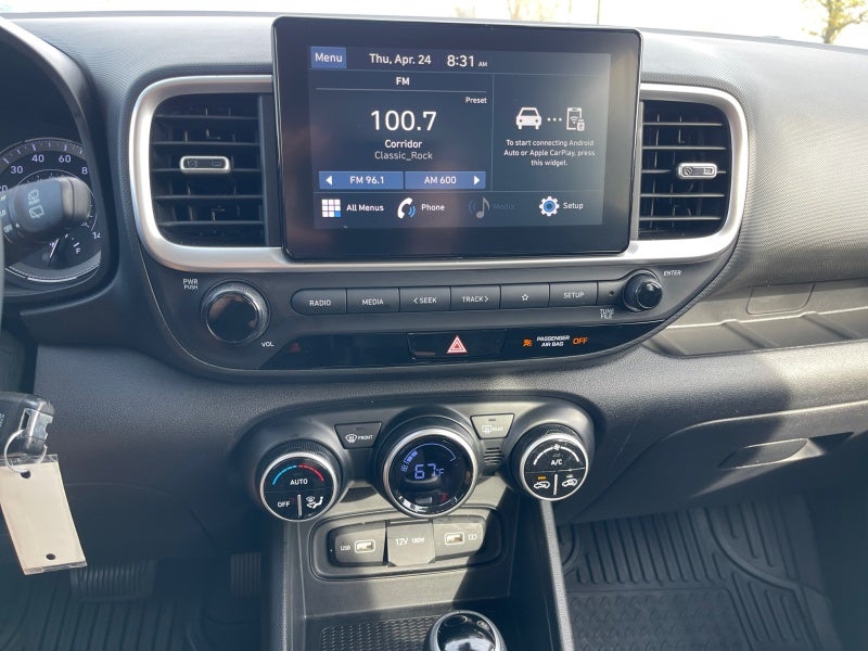 2022 Hyundai Venue SEL