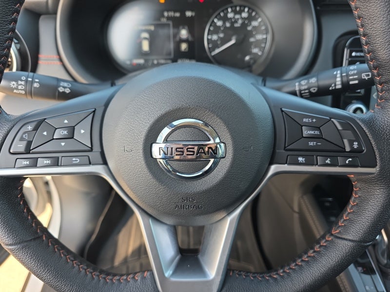 2021 Nissan Kicks SR