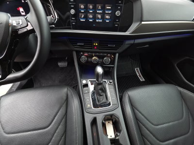 2019 Volkswagen Jetta SEL Premium