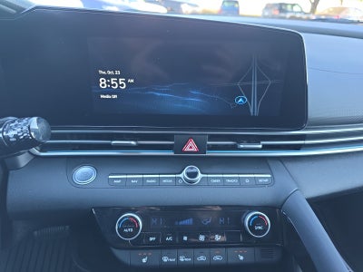 2022 Hyundai Elantra Limited