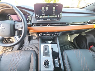 2022 Mitsubishi Outlander SEL