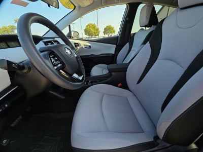 2019 Toyota Prius LE