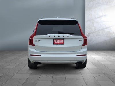 2020 Volvo XC90 Momentum