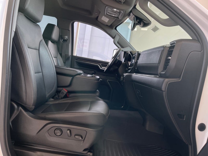 2024 Chevrolet Silverado HD LTZ