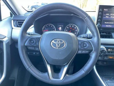 2022 Toyota RAV4 XLE
