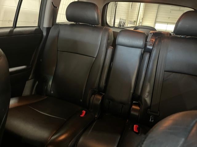 2012 Toyota HIGHLANDER SE