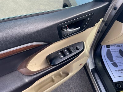 2016 Toyota HIGHLANDER Limited Platinum