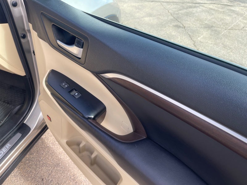 2016 Toyota HIGHLANDER Limited Platinum