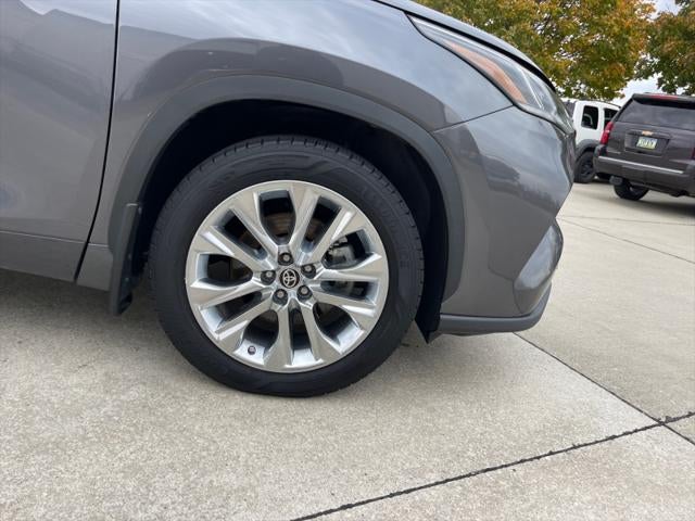 2021 Toyota HIGHLANDER Limited