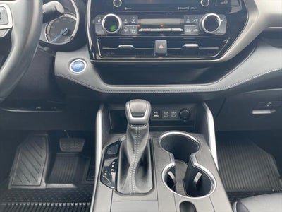 2022 Toyota HIGHLANDER HYBRD Hybrid XLE