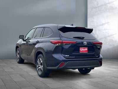 2022 Toyota HIGHLANDER HYBRD Hybrid XLE