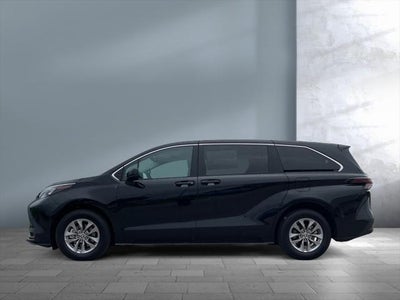 2025 Toyota SIENNA LE LE